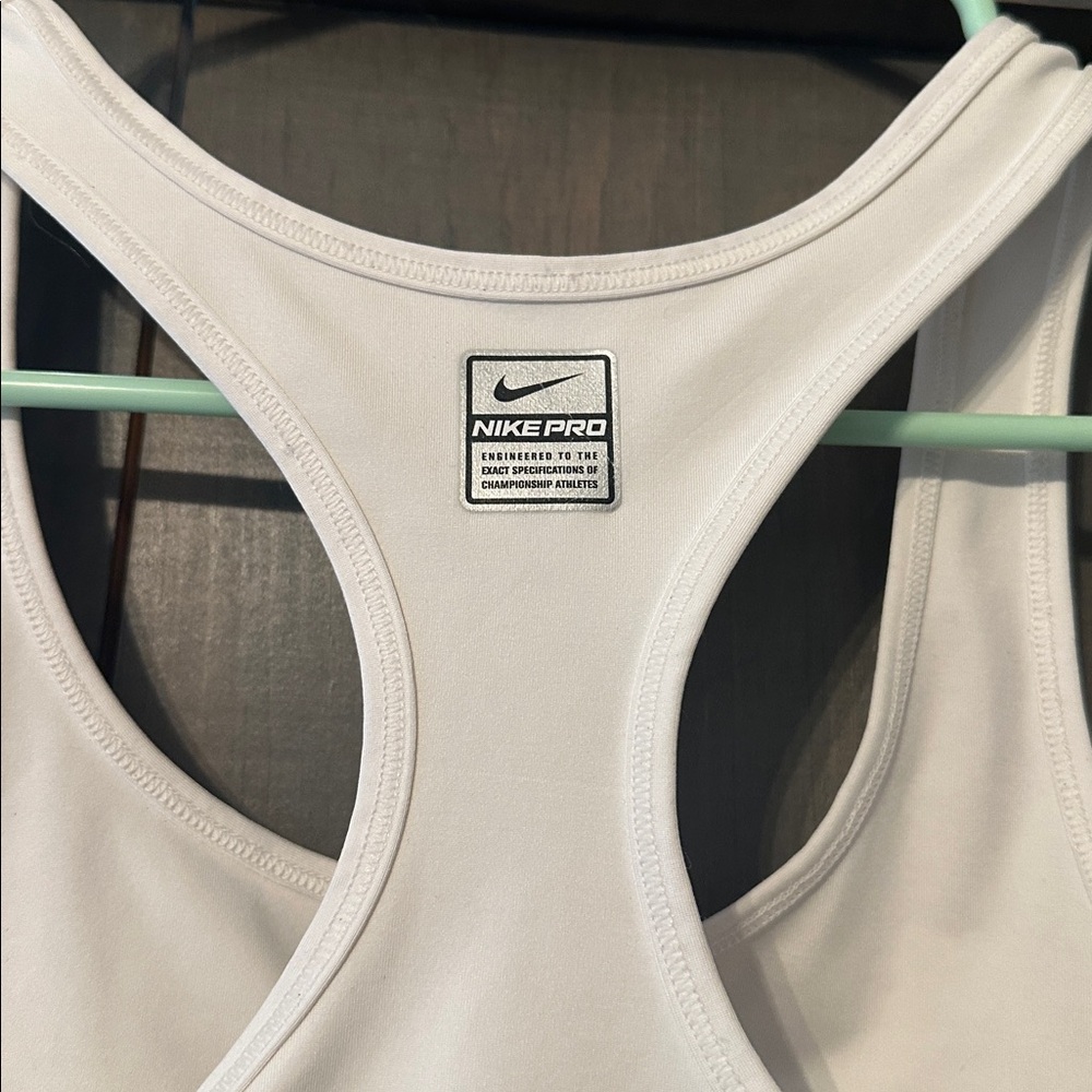 Nike Women's White Sports Bra - Picture 5 of 6